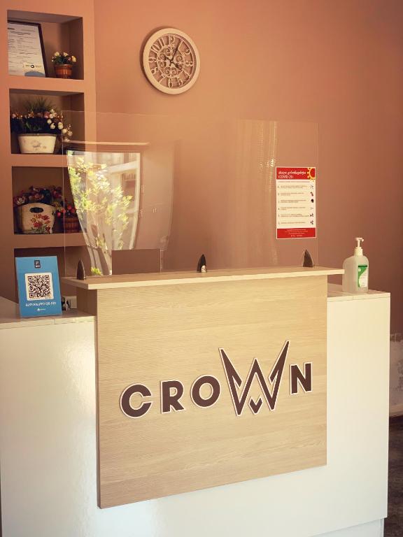 Hotel Crown room 3